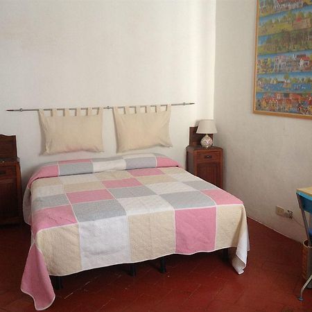 B&B Duccio Di Buoninsegna Сиена Экстерьер фото